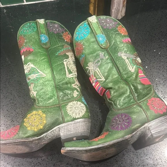 Old Gringo Green Embroidered Heeled Boots - Picture 2 of 7